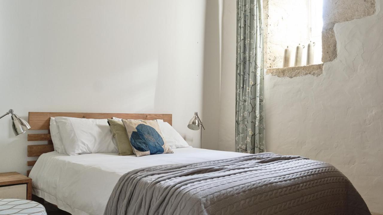 Bed and Breakfast Chateau De Puissentut Homps  Экстерьер фото