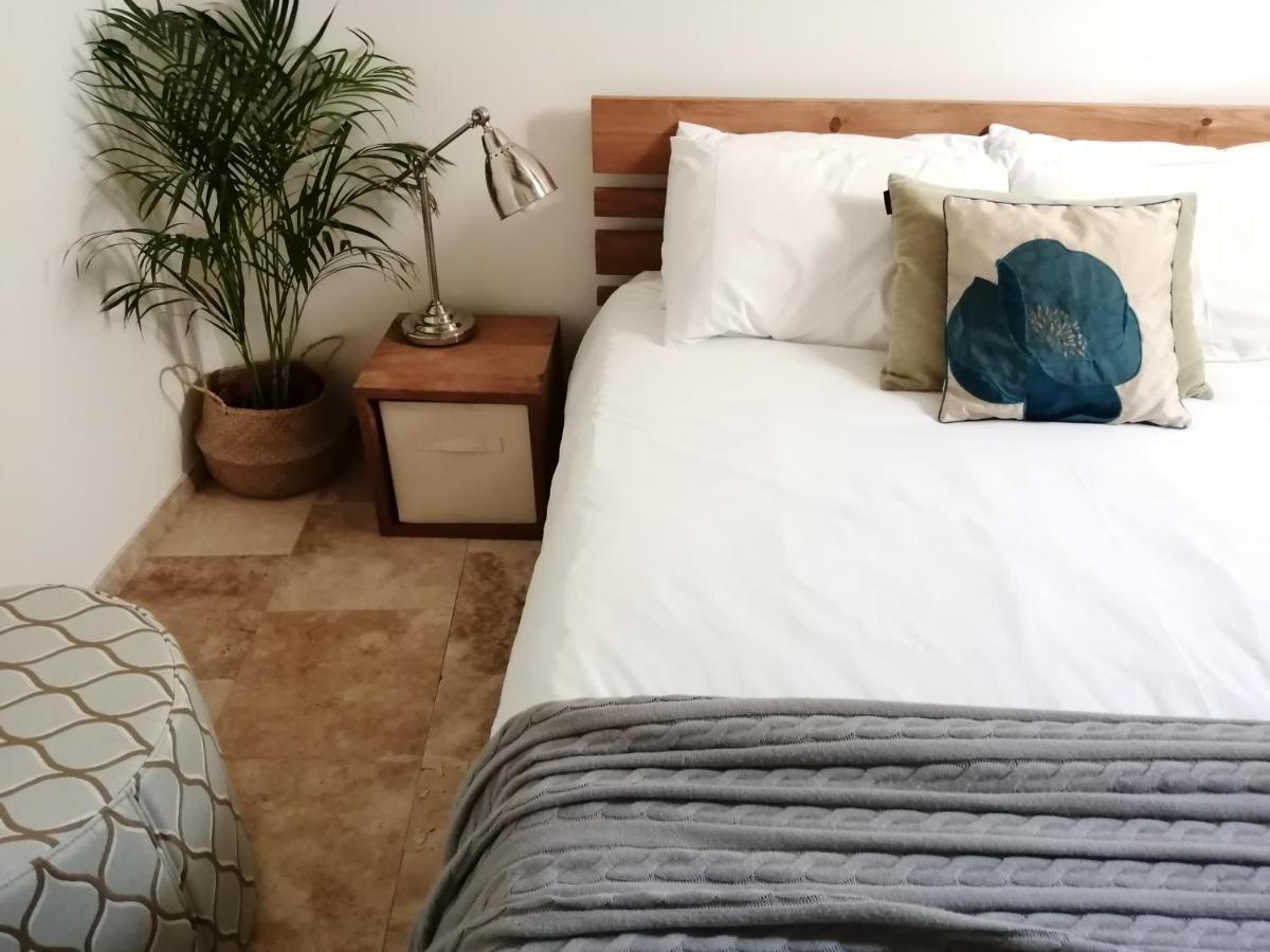 Bed and Breakfast Chateau De Puissentut Homps  Экстерьер фото