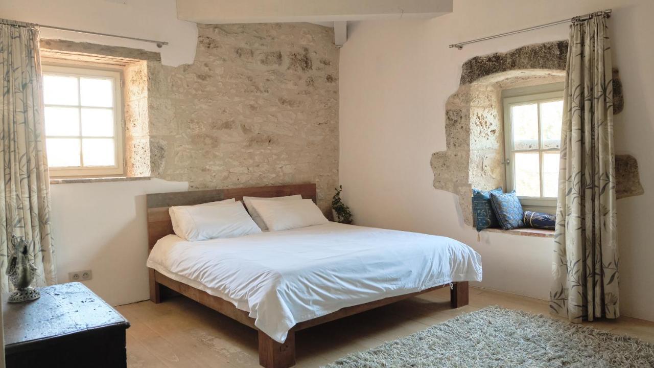 Bed and Breakfast Chateau De Puissentut Homps  Экстерьер фото