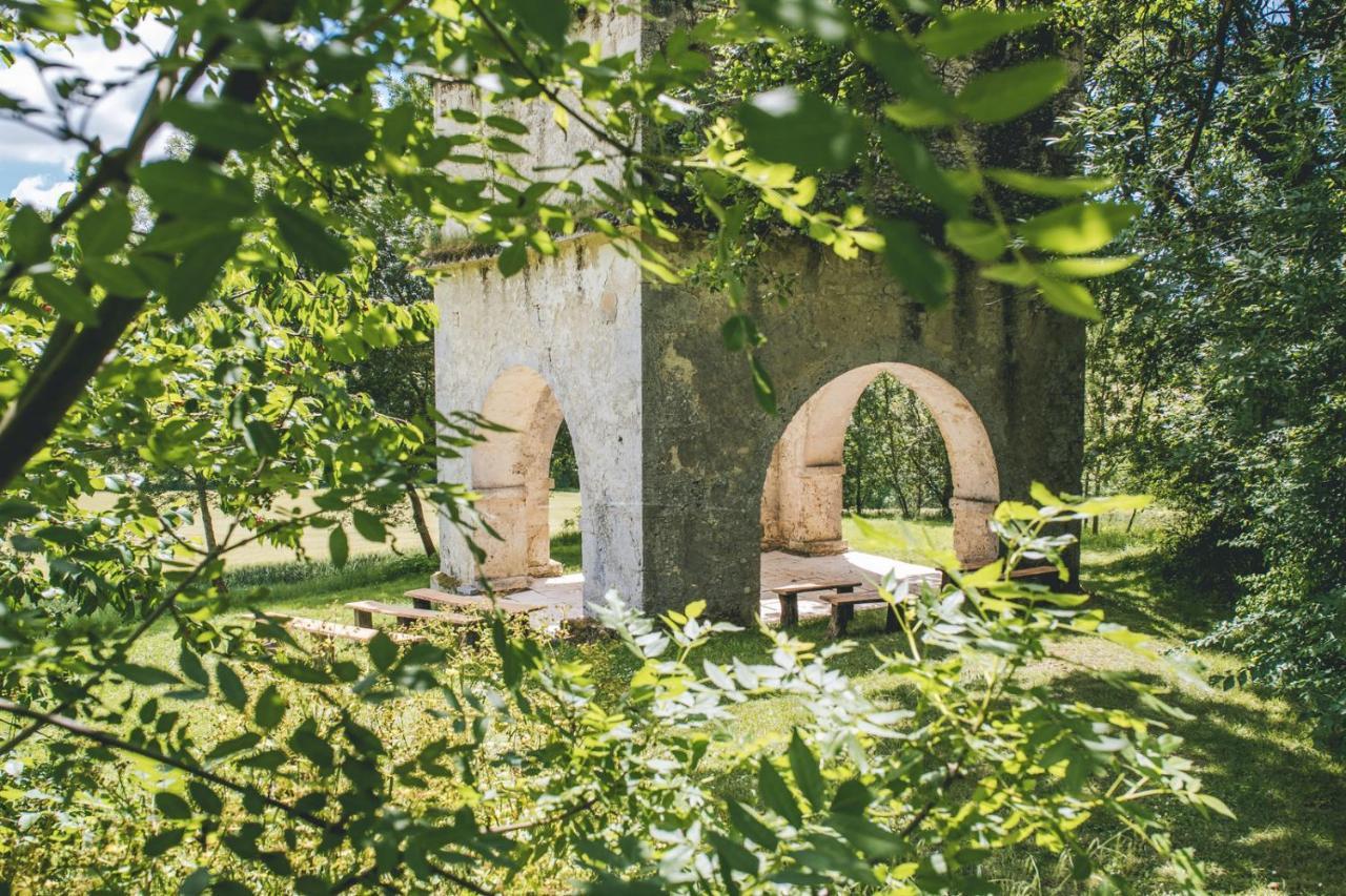 Bed and Breakfast Chateau De Puissentut Homps  Экстерьер фото